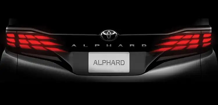 Đuôi xe Alphard Hybrid